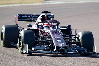 Alfa Romeo Racing, 2019 aracını Fiorano'da piste çıkardı!