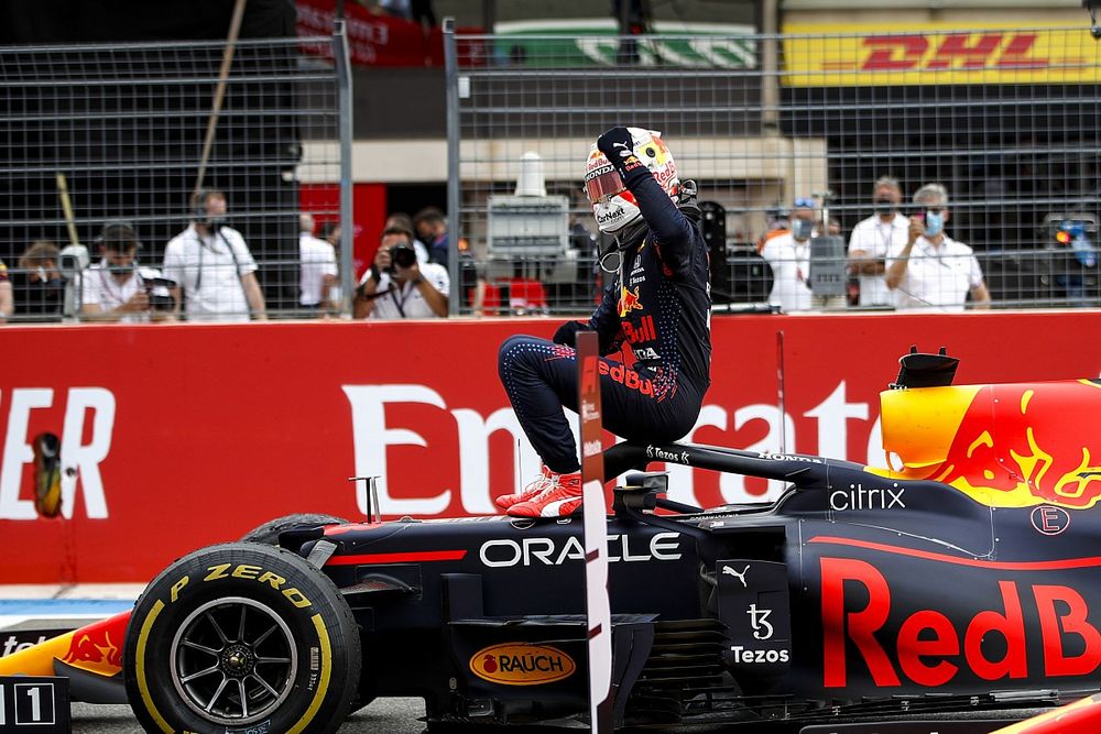 Ganador Max Verstappen, Red Bull Racing en Parc Ferme