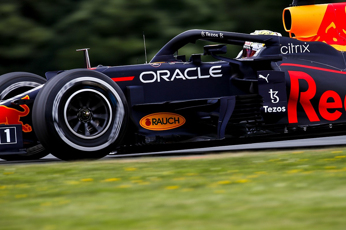 フェルスタッペン、F1シュタイアーマルクGP初日を制圧。しかしハミルトンとの激戦を「確信している」
