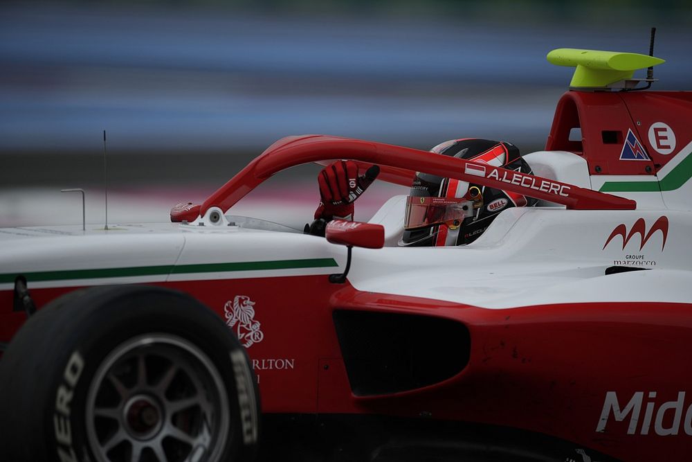 F3 Zandvoort: Leclerc, Sargeant'ın önünde bu yılki ikinci zaferini aldı