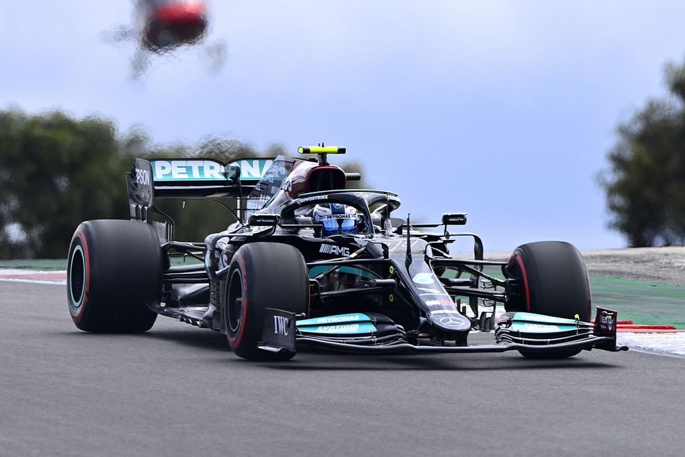 Bottas verslaat Hamilton voor pole in Portugal, Verstappen derde