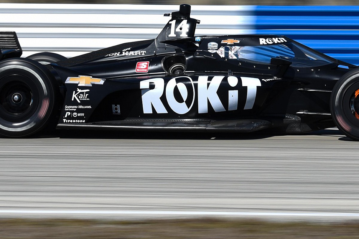 Kirkwood paces Texas test, Grosjean tops the no-tow times