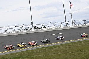 Hamlin: Daytona 500 risks being “strung out” due to Next Gen draft