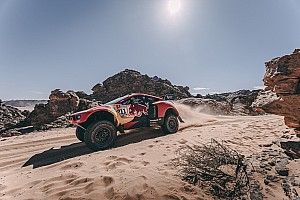 Loeb troeft Al-Attiyah af in tweede etappe Dakar Rally