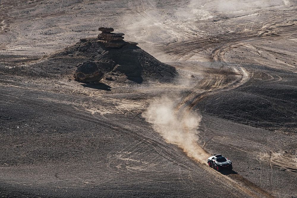 Francia plantea cancelar el Dakar por la explosión en Yeda