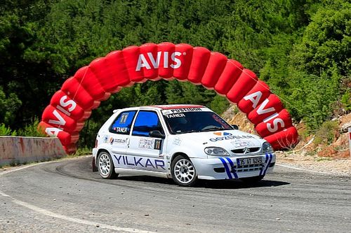 Otomobil Sporlarında Renkli Hafta Sonu