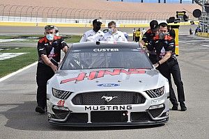 Cole Custer's crew chief suspended for lug nut violation