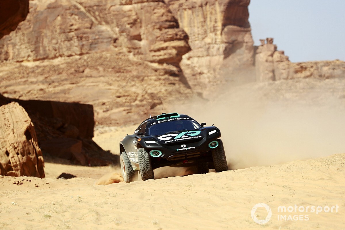 Rosberg X Racing team dominates Extreme E's Saudi opener