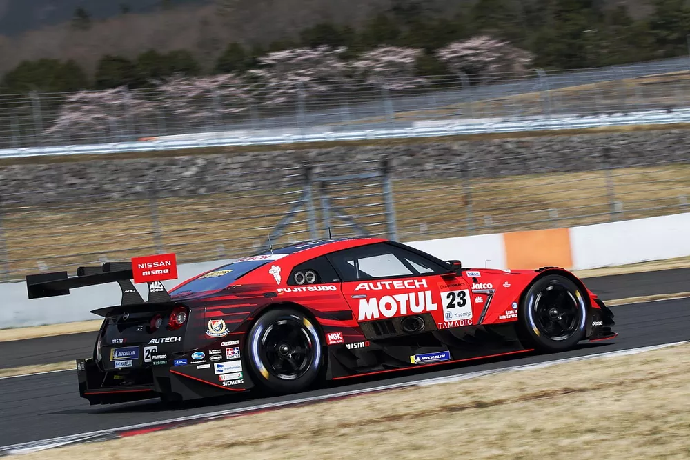 #23 MOTUL AUTECH GT-R