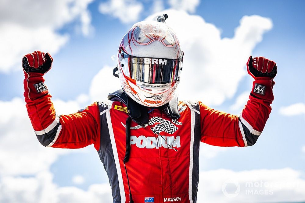 Gold Star winner eyeing Supercars future