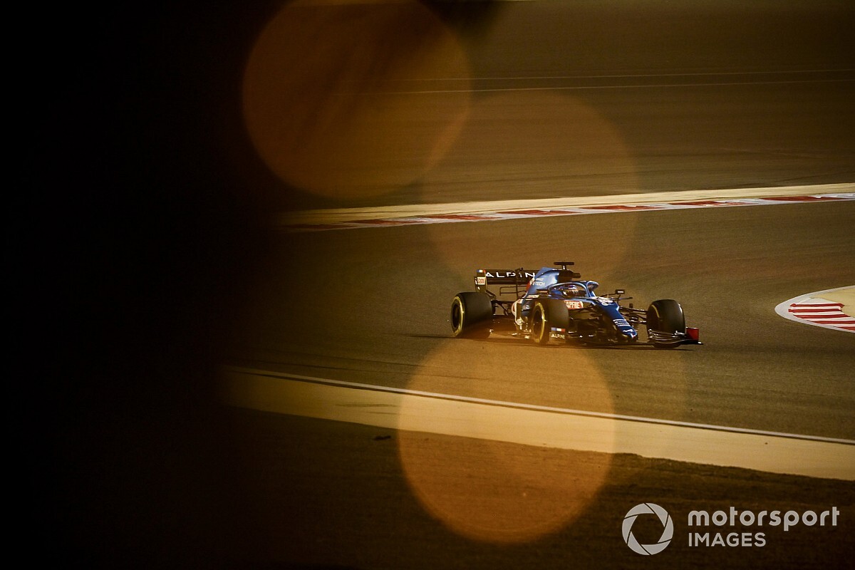 Alonso Bantu Pengembangan Mobil F1 2022 dari Simulator