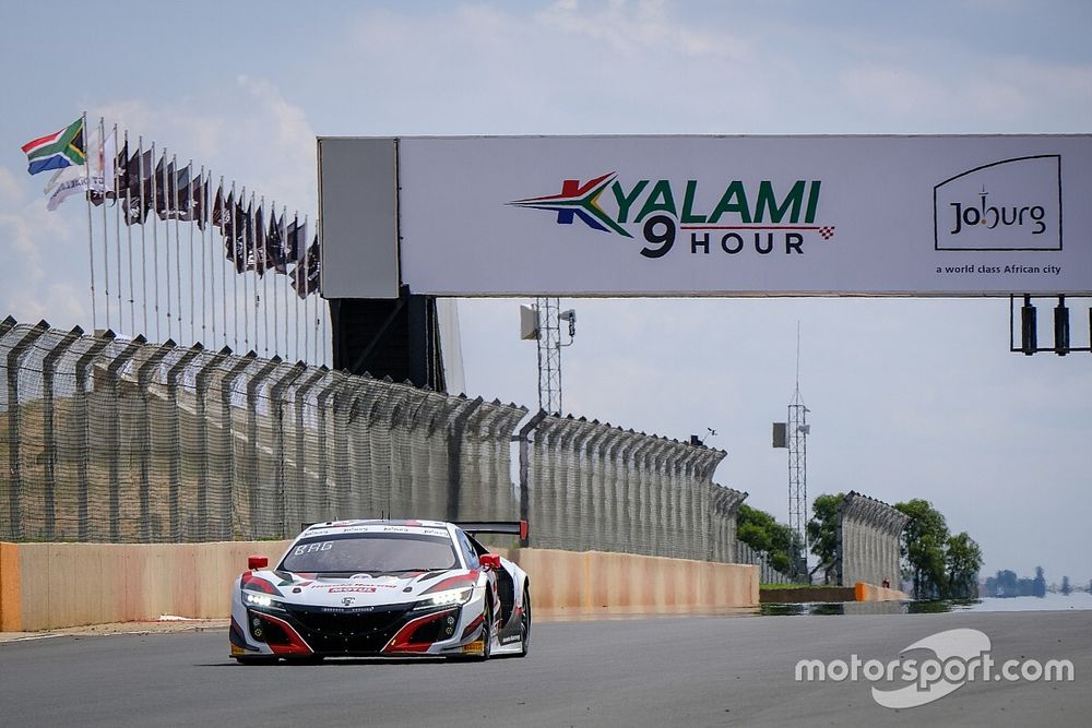 #30 Team Honda Racing Honda NSX GT3 2019: Mario Farnbacher, Renger van der Zande, Bertrand Baguette