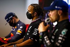 Villeneuve: Ez lehet Verstappen előnye Hamiltonnal szemben!