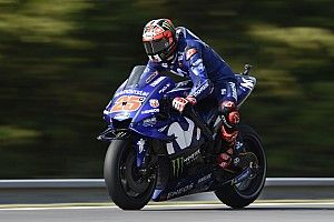 Виньялес стал быстрейшим по итогам первой тренировки MotoGP в Сильверстоуне