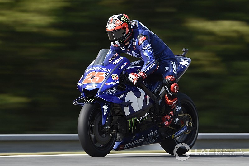 Виньялес стал быстрейшим по итогам первой тренировки MotoGP в Сильверстоуне