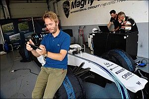 Dua gamer mobile jajal F1