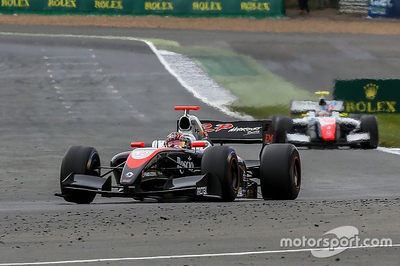 【フォーミュラV8 3.5】開幕戦レース2:体調戻らず、金丸自主リタイア