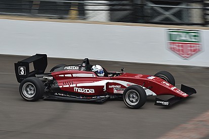Indy GP USF2000: Askew dominates first race
