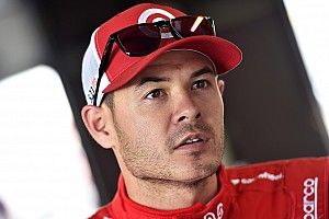 Chili Bowl: Kyle Larson wins A-Main on opening night