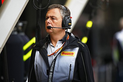 Pirelli, Isola: "La maggior parte dei piloti potrebbe optare per due soste"