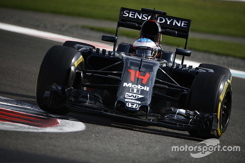 McLaren akan “kecewa” jika hanya meraih peringkat keempat di F1 2017