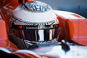 Boullier: "No estoy seguro de que Alonso siga en 2018"