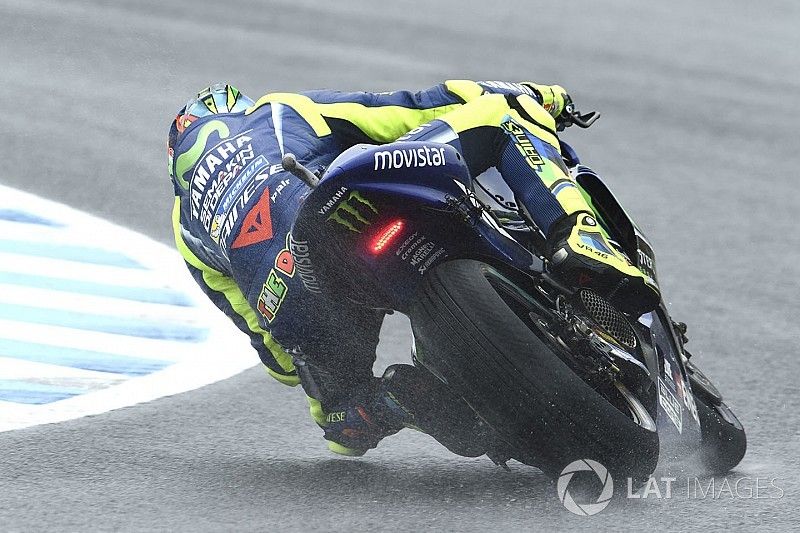 Rossi terminó por el piso en Japón: "Me duele todo"