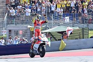 MotoGP Austria: Iannone kalahkan Dovizioso dalam duel Ducati