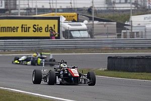 Masters of F3: Eriksson beats Ilott to win qualifying race