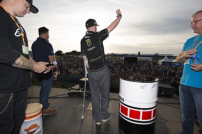 Lowes to continue with Tech 3 at Aragon