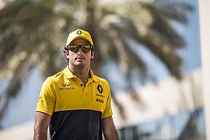 ساينز سائق رينو يشارك في رالي مونتي كارلو