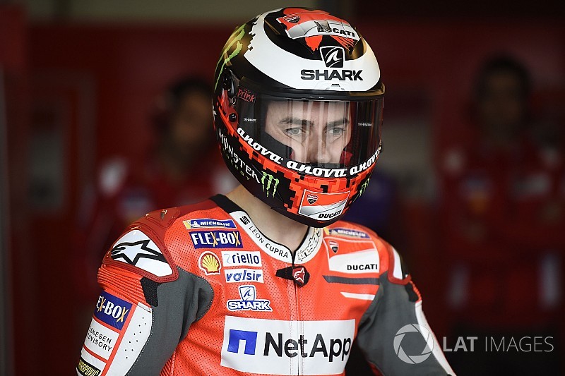 Suzuki espera por una señal de Lorenzo
