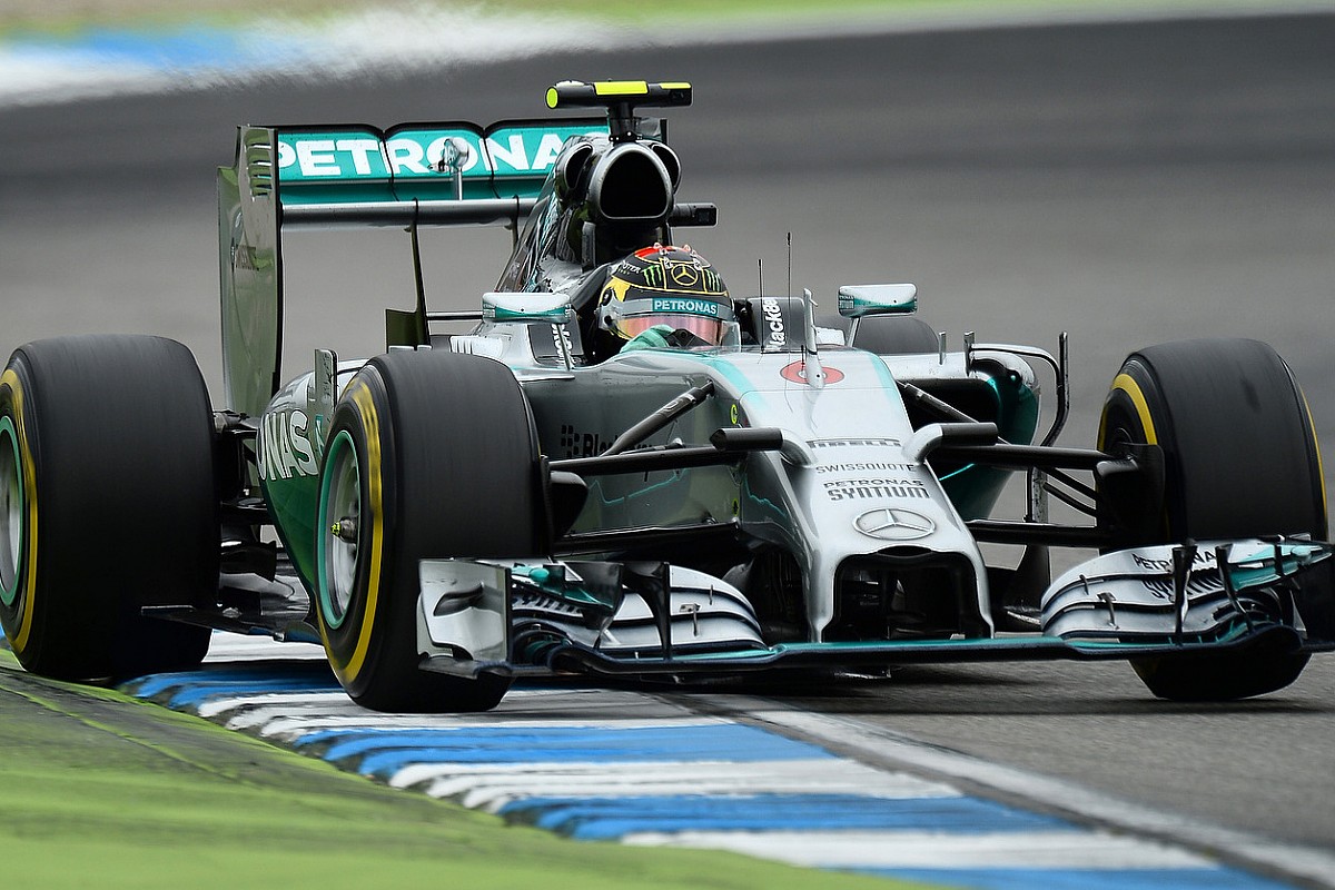 Mercedes сбрасывала скорость и старалась казаться слабее, чтобы обмануть FIA