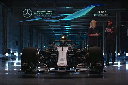 Mercedes presenta el W09, el coche con el que buscarán el quinto título