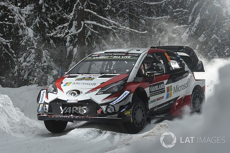 Svezia, PS1: subito doppietta Toyota con Tanak e Latvala