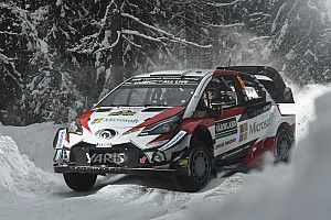 Svezia, PS1: subito doppietta Toyota con Tanak e Latvala