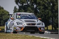 Magnífica victoria de Pepe Oriola en la primera carrera en el Slovakia Ring