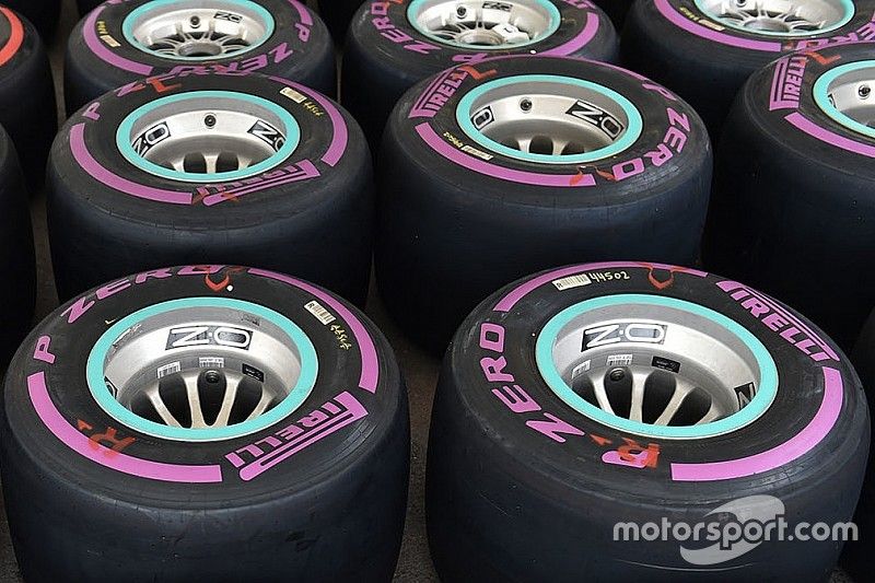 Vettel agresivo con la selección de neumáticos para Rusia