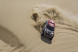 Terranova quedó atascado y perdió tiempo en la segunda etapa del Dakar