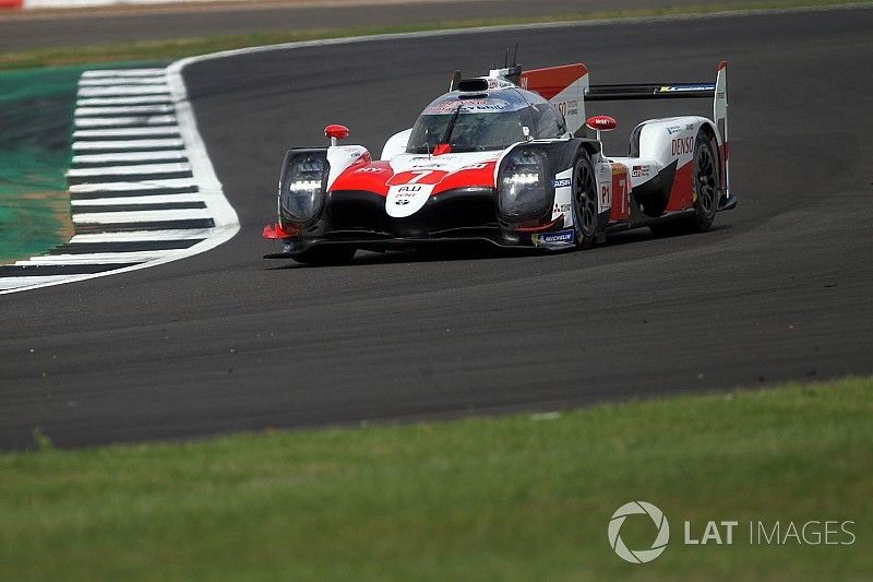 Un error de Nakajima da la pole al Toyota #7 en Silverstone y Alonso saldrá 2º