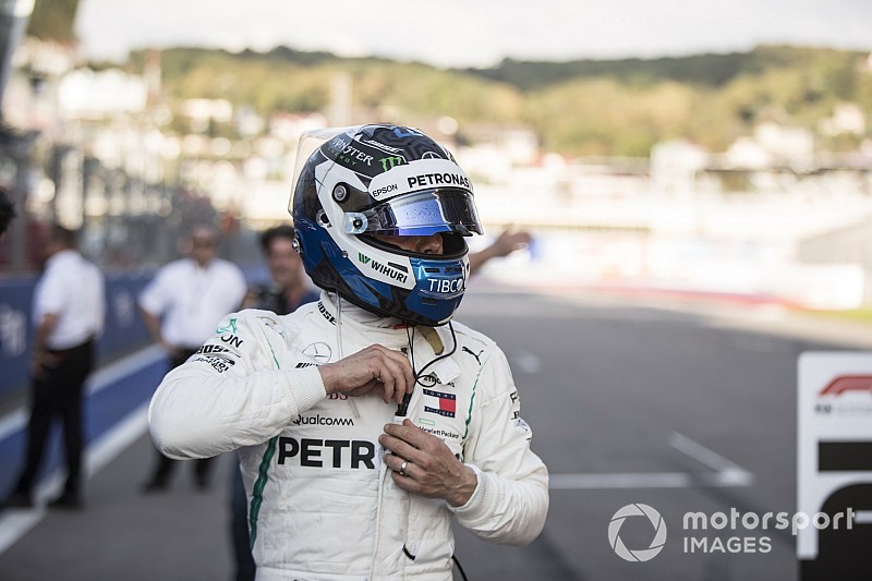Contraint de s'effacer, Bottas a vécu une "journée difficile"