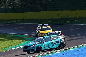 Clio Cup Italia | Jelmini regala emozioni a Imola!