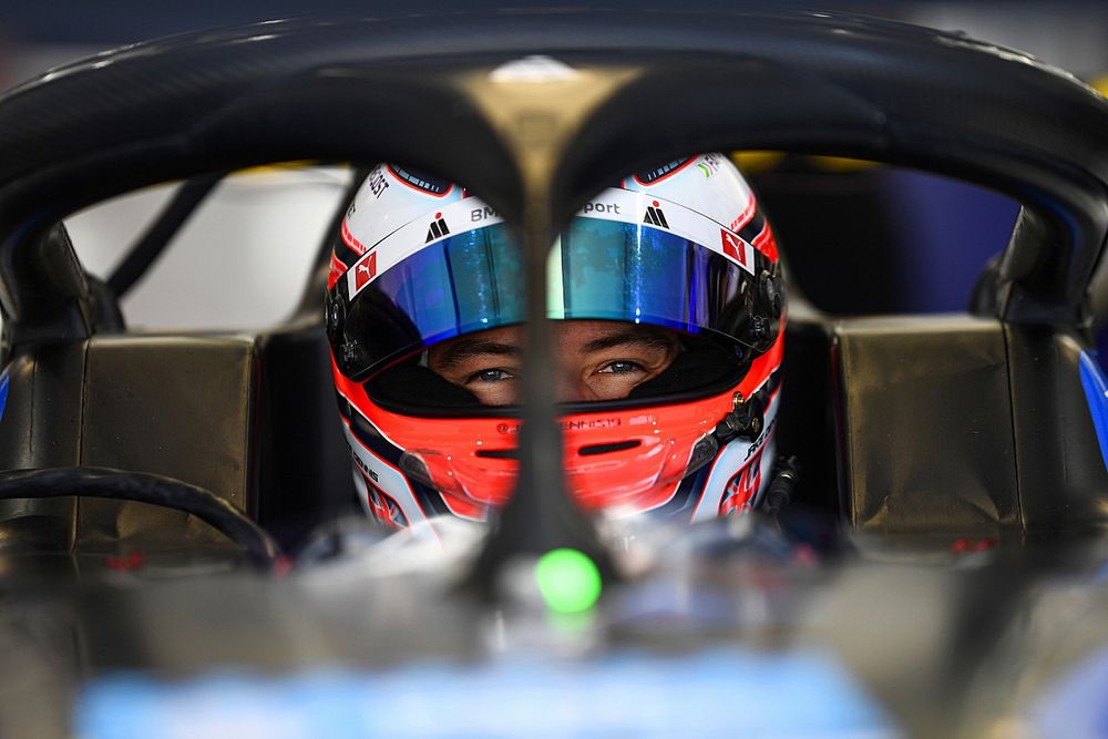 Bukan Lagi Rookie, Jake Dennis Incar Gelar Juara Dunia Formula E