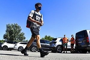 «Пусть собирает свой рюкзачок и едет домой». Култхард обрушился на Цуноду