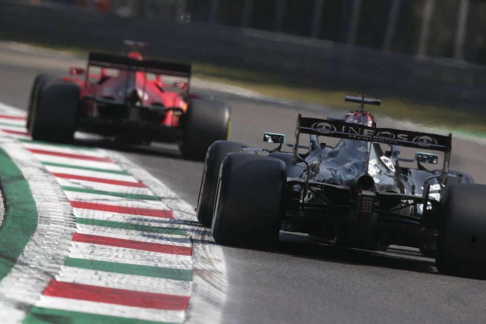 Ferrari chciało Hamiltona