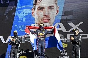 オランダ戦完勝のフェルスタッペンに、レッドブル代表称賛「驚異的な仕事。ペレスも力強いレースだった」