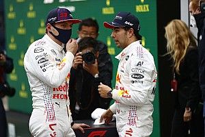 Perez: "2021 sezonunun en iyisi Verstappen"