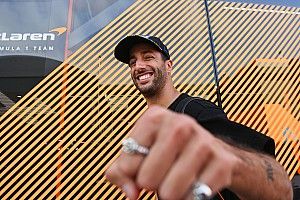 Ricciardo, Piastri ile telefon görüşmesi yapmış