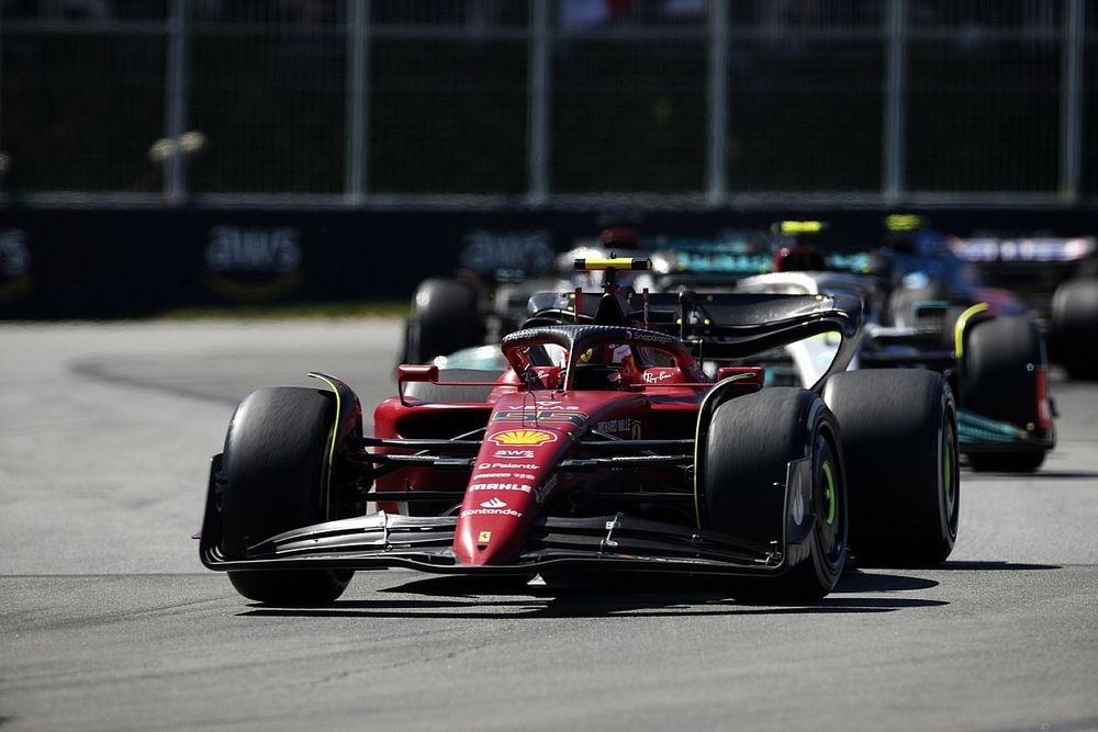 F1: Ferrari revela chamada frenética por trás do pit stop de Sainz no Canadá