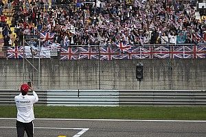 Hamilton: Bakü performansımı yükseltmeliyim